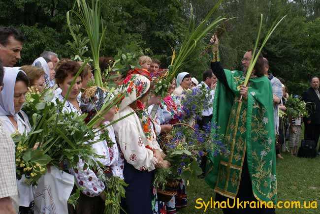 Зелені свята в Україні знаменують початок літа