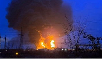 Пожежа на нафтовому складі в Росії.  В українській армії розповіли про напад