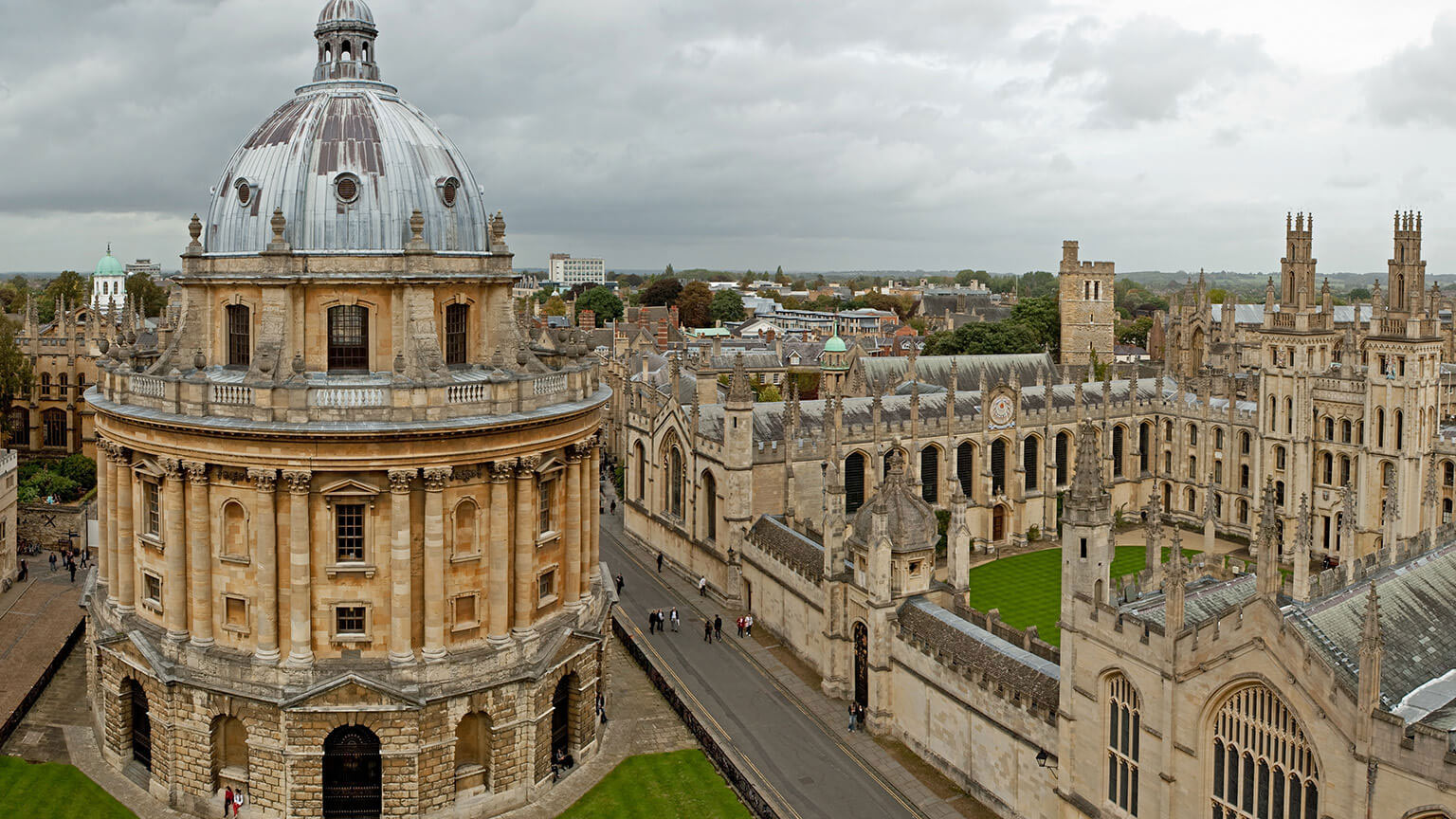 Окфорд – перші зустрічі випускників, історія свята