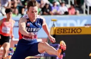 Чемпіонат світу з легкої атлетики: Карстен Вархольм лякає суперників своїми туфлями на кігтях Чемпіонат світу з легкої атлетики: Карстен Вархольм лякає суперників своїми туфлями на кігтях