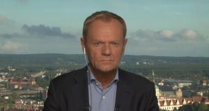 Дональд Туск про президента НБП Адама Глапінського: йому ніхто не вірить Туск про Глапінського: навіть якщо іноді він здається комічною фігурою, ніхто не сміється