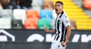 Моліна – футболіст мадридського “Атлетіко”. Моліна - футболіст мадридського "Атлетіко".