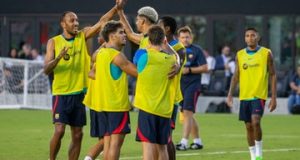 Роберт Левандовскі та інші подорожують на такому літаку. Справляє враження (ФОТО) Роберт Левандовскі та інші подорожують на такому літаку. Справляє враження (ФОТО)