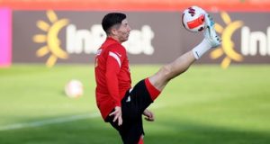 Роберт Левандовскі все ще тренується індивідуально. Він почав понеділок у спортзалі Роберт Левандовскі все ще тренується індивідуально. Він почав понеділок у спортзалі