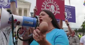 США. Демонстрація на захист права на аборт перед Білим домом Протести проти прав абортів перед Верховним судом США