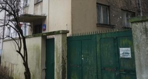 Варшава. Він пережив війну і уникнув сучасної модернізації. Депо «Ольшинка Гроховська» як пам’ятка Вілла Зборських занесена до реєстру пам'яток