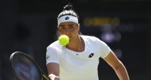 Вімблдон: фінал без батьків Онс Жабер. Їх не пустили до Великої Британії Вімблдон: фінал без батьків Онс Жабер. Їх не пустили до Великої Британії