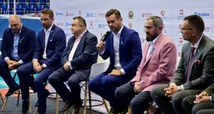 Запуск програми «Волейбол єднає нації» у Кракові Запуск програми «Волейбол єднає нації» у Кракові