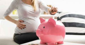 Дородовые и послеродовые выплаты работающим и неработающим в 2023 году