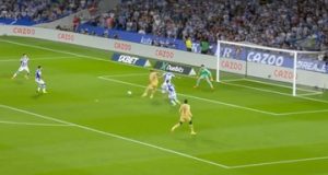 Гол Роберта Левандовскі в матчі Барселони проти Реал Сосьєдад (ВІДЕО) Гол Роберта Левандовскі в матчі Барселони проти Реал Сосьєдад (ВІДЕО)