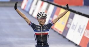 Європейський гірський велосипед: золота медаль від Лоани Лекомт Європейський гірський велосипед: золота медаль від Лоани Лекомт