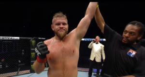 Марчін Тибура з десятою перемогою в UFC! Переміг поляк після важкої боротьби Марчін Тибура з десятою перемогою в UFC! Переміг поляк після важкої боротьби