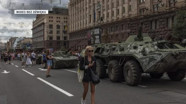 Виставка знищеної російської військової техніки в Києві