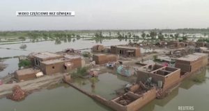 Пакистан після повені. Жахливі опади затопили третину території країни. «Надії та мрії людей змито» Пакистан під водою