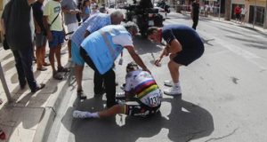 Вуельта Іспанії: жахливе падіння Хуліана Алафіліпа Вуельта Іспанії: жахливе падіння Хуліана Алафіліпа