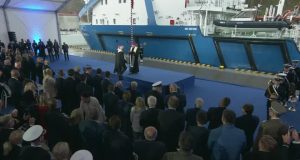 Архиєпископ Глодзький на відкритті рову Віслинської коси. Коментує Шимон Головня Архиєпископ Глодзький на відкритті рову Віслинської коси. Коментує Шимон Головня