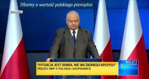Голова Національного банку Польщі Адам Глапінський каже, що в Польщі немає кризи. Коментують опозиційні політики. Політичні коментарі Глапінський: Ми не завершили цикл підвищення процентних ставок