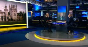 Король Карл III. Перше послання нового короля до народу. Коментар посла Анни Клюнс і професора Нормана Девіса Девіс про короля Карла III: Немає легкого завдання