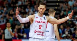 Матеуш Понітка: Це весело, але новий день починається опівночі Матеуш Понітка: Це весело, але новий день починається опівночі