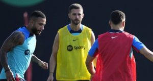 Півзахисник покине “Барселону”? Можливо, він потрапить до Об’єднаних Арабських Еміратів Півзахисник покине "Барселону"? Можливо, він потрапить до Об’єднаних Арабських Еміратів