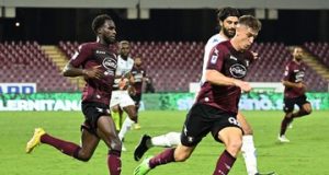 Серія А: Кшиштоф Пьонтек дебютував у Салернітані Серія А: Кшиштоф Пьонтек дебютував у Салернітані