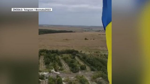 Український прапор у селі Тернове біля кордону з Росією 