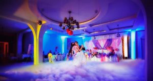 Как можно использовать дым машину на свадьбе?