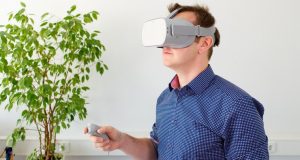 Творець Oculus пропонує VR-гарнітуру, яка може вбивати. Він вибухне, якщо ви помрете в грі Творець Oculus пропонує VR-гарнітуру, яка може вбивати. Він вибухне, якщо ви помрете в грі