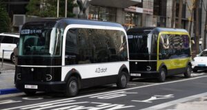 Південна Корея. Вулицями Сеула курсує автономний автобус. "Це майбутнє" Південна Корея. Вулицями Сеула курсує автономний автобус. "Це майбутнє"