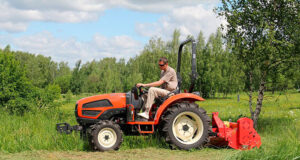 Як вибрати мінітрактор для приватного господарства: практичні поради