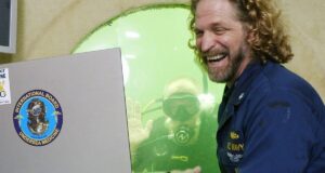 США: Він побив рекорд часу перебування під водою. Його мета більш амбітна США: Він побив рекорд часу перебування під водою. Його мета більш амбітна