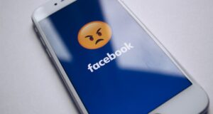 Малайзія вступає у війну з Facebook. Вона подала в суд Малайзія вступає у війну з Facebook. Вона подала в суд