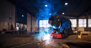 Как выбрать сварочный стол