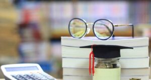 Зарплата педагогам в 2024 году в Украине. Повышение