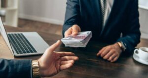 Должностные оклады на 2024 год в Украине