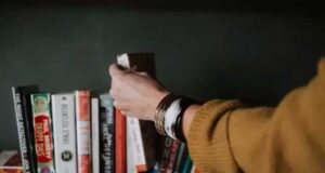 Які книги варто прочитати англійською в оригіналі