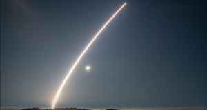 Франція випробовує нову зброю. Вона в рази потужніша за бомбу Хіросіми Франція випробовує нову зброю. Вона в рази потужніша за бомбу Хіросіми