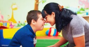 Размер пенсии матери ребенка-инвалида на 2024 год в Украине