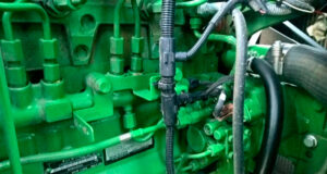 Каким должен быть двигатель на комбайн Джон Дир