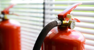Вогнегасники для будинку: Як їх розміщувати для максимальної ефективності