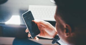 Ви неправильно тримаєте телефон? Ви не потрапите на свій банківський рахунок Ви неправильно тримаєте телефон? Ви не потрапите на свій банківський рахунок