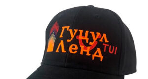 Принты на кепках с запоминающимися дизайнами