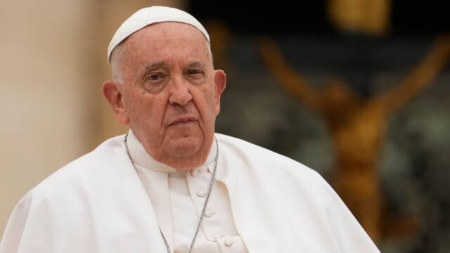 Папа робить акцент на нових технологіях і анонсує будівництво