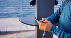 Ви заряджаєте свій телефон так? Будьте обережні, вони можуть викрасти ваші дані Ви заряджаєте свій телефон так? Будьте обережні, вони можуть викрасти ваші дані