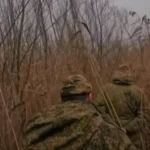 Російські військові перегруповуються на березі Каховського водосховища біля Оріхова
